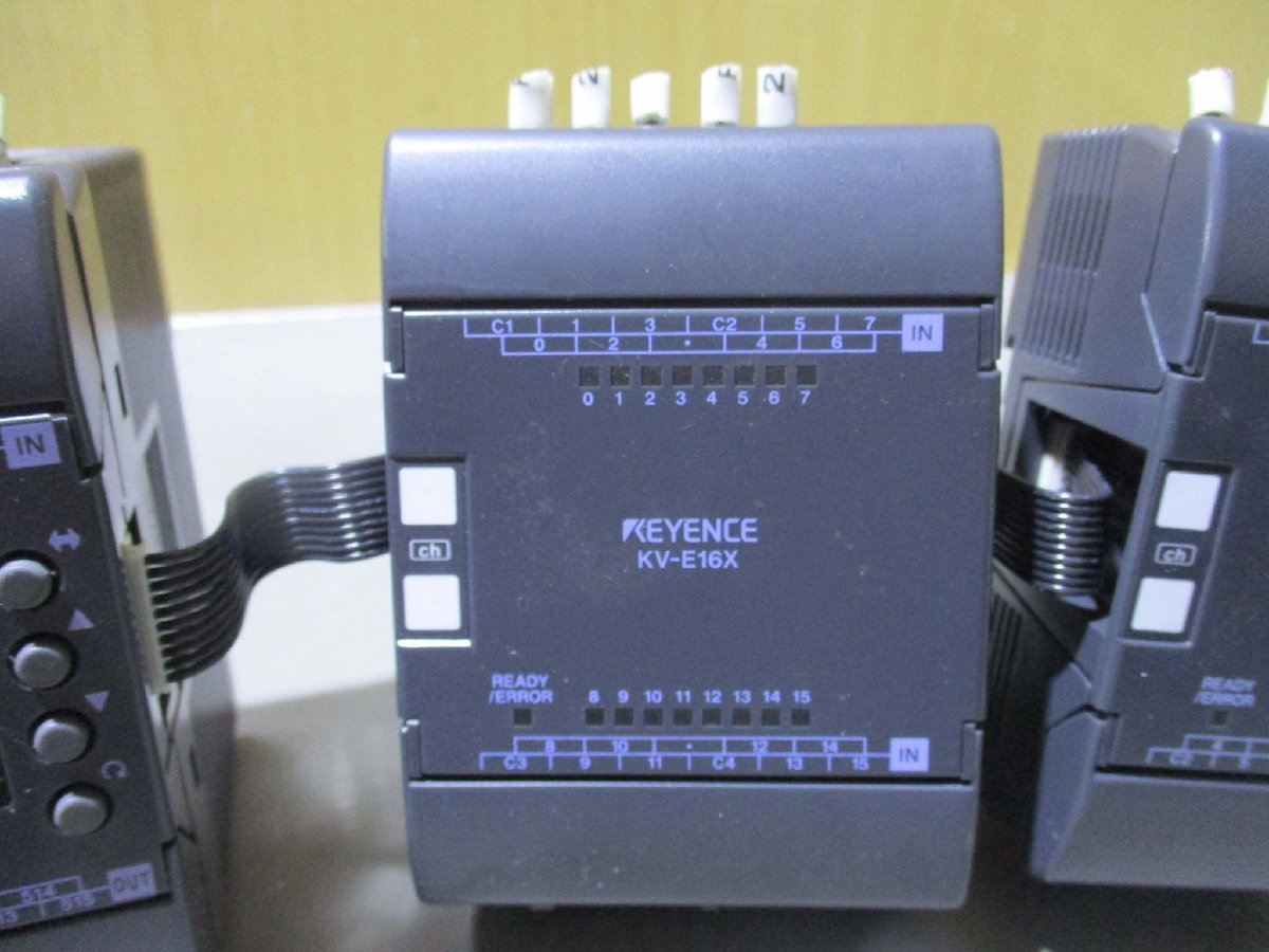 中古 KEYENCE KV-40AT/KV-E8T/KV-E16X 表示機能内蔵PLC セット(BAXR50302D077)_画像6