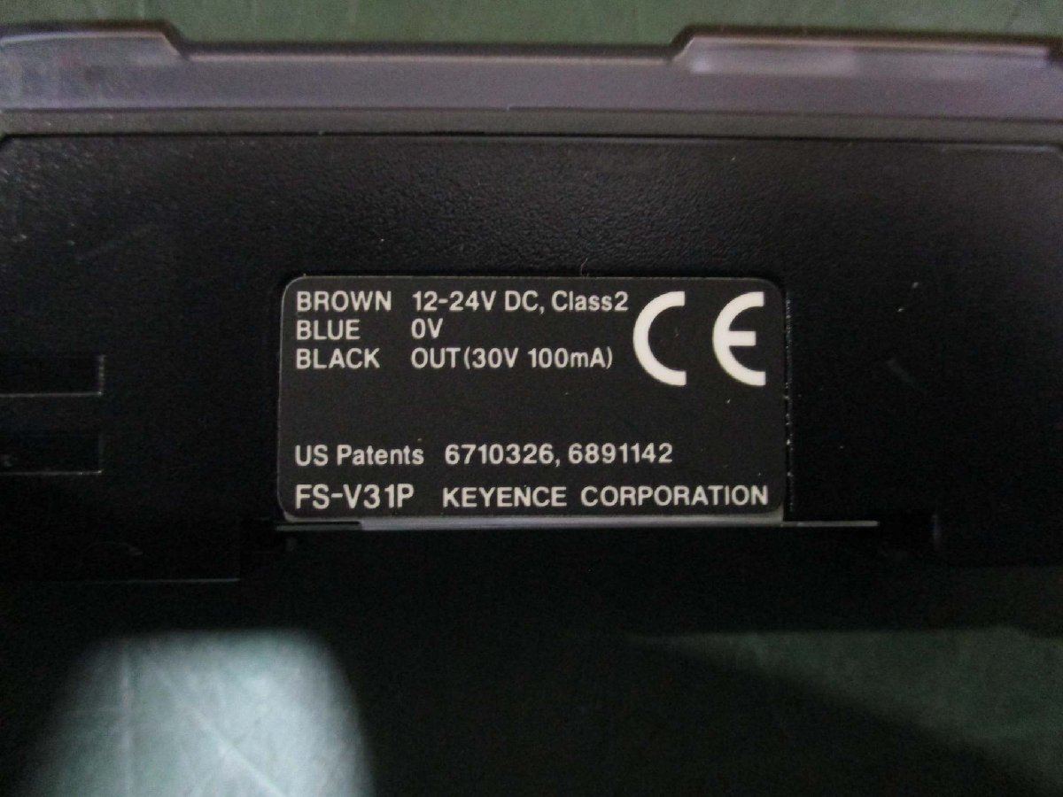 新古 KEYENCE FS-V31P ファイバーセンサーアンプ(FBFR50411C050)_画像4