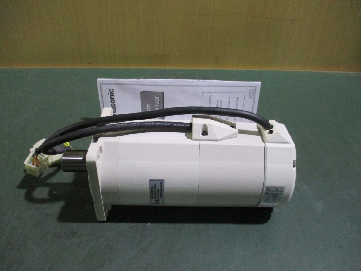 新古 Panasonic MSMA082A1F AC Servo Motor サーボモータ 116V 4.3A 0.75KW 200HZ(FBHR50318B108)の画像2