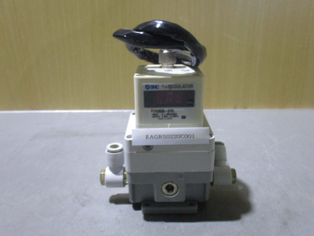 中古 SMC REGULATOR ITV3030-012L 電空レギュレータ(EAGR50220C001)_画像1