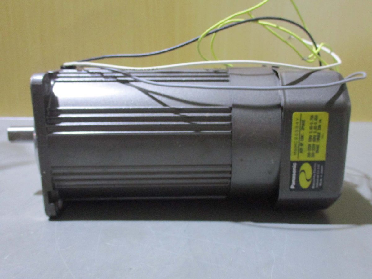 新古 PANASONIC SERVO MOTOR M9MC90SB4Y サーボモーター(FAFR50131B067)_画像4