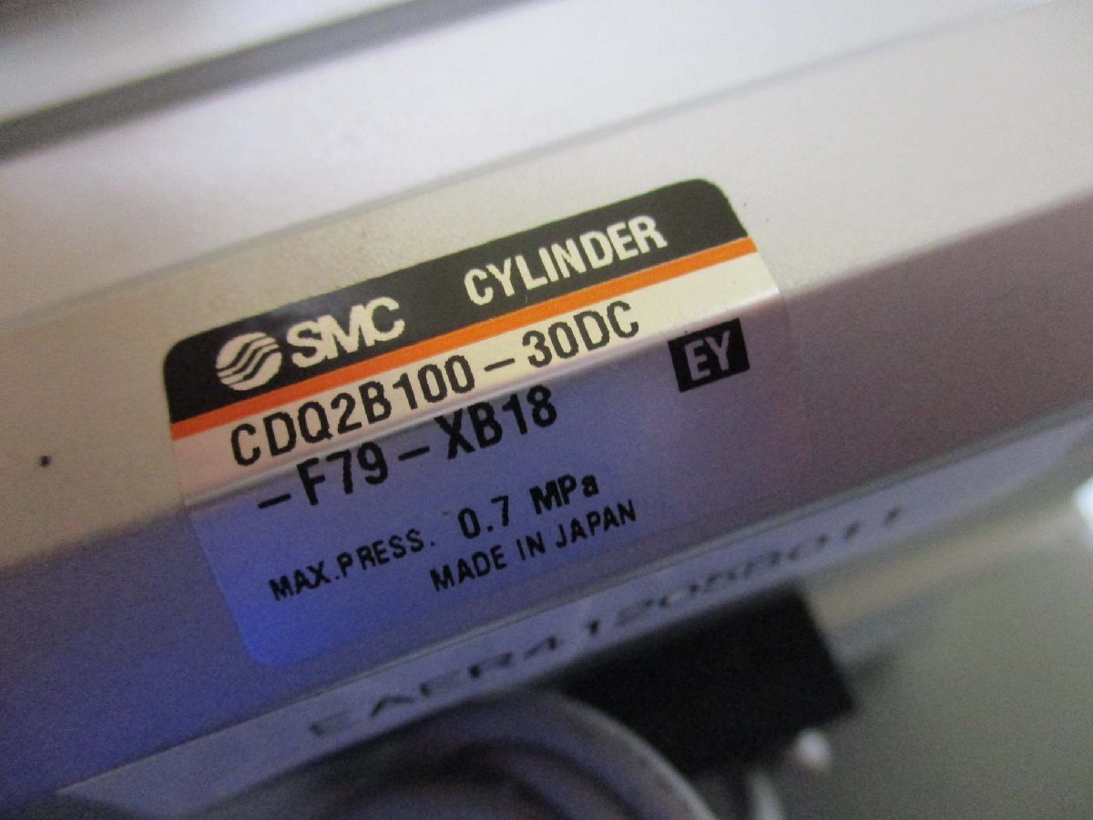 中古 SMC CDQ2B100-30DC-F79-XB18 薄形シリンダ CQ2シリーズ(EAER41205B011)_画像3