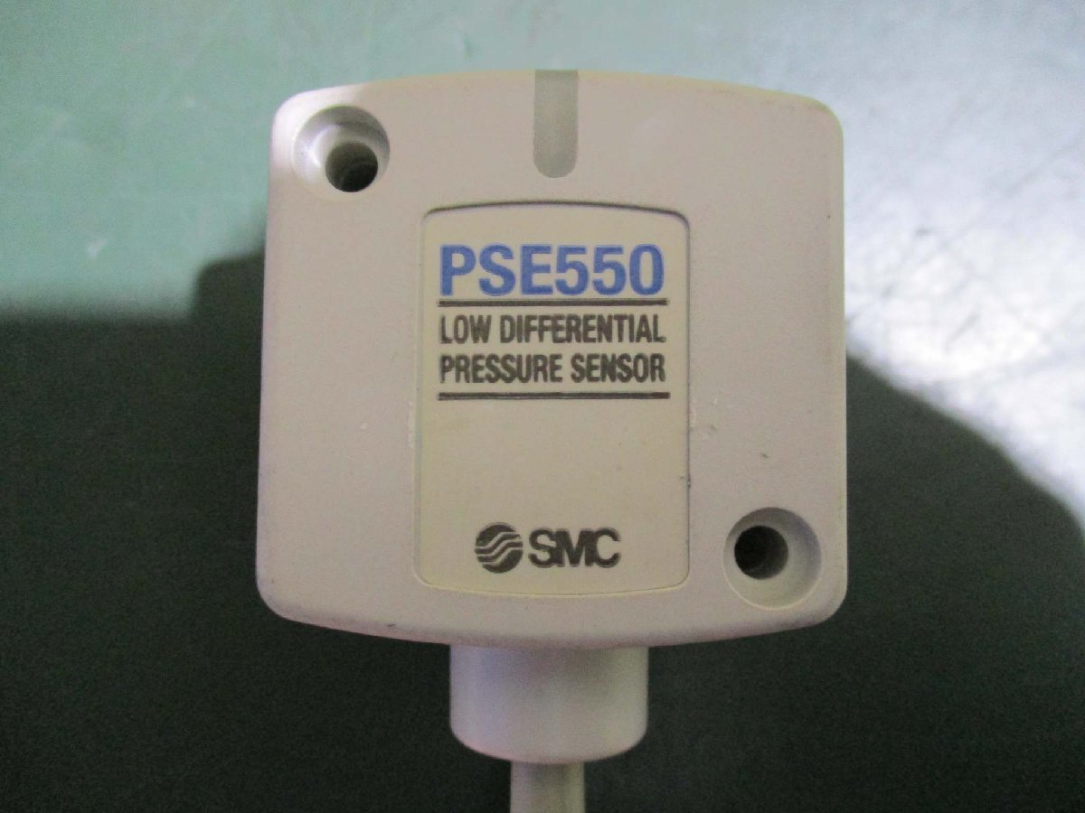 中古 SMC PSE550-28 デジタル圧力センサコントローラ 12-24VDC 3個(JABR41212D050)_画像3
