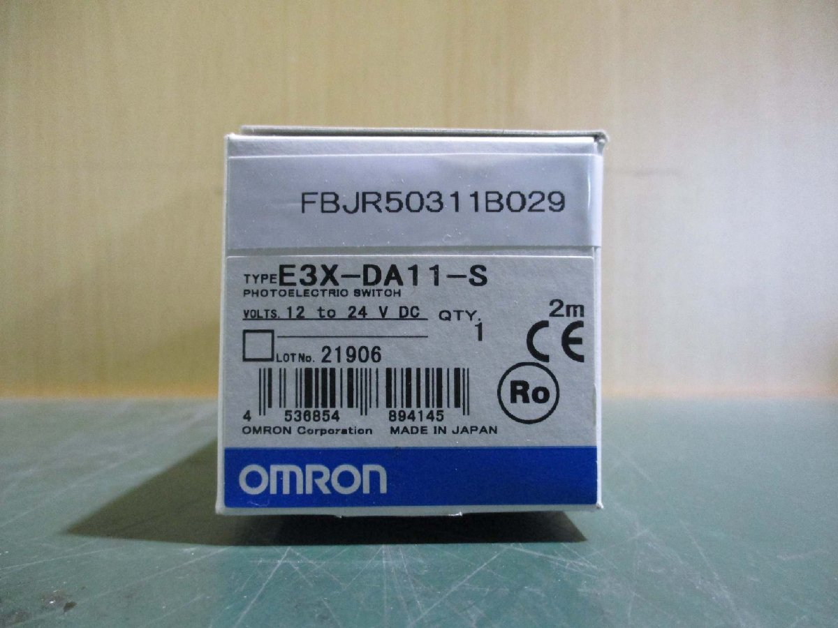 新古 OMRON PHOTO ELECTRIC SWITCH E3X-DA11-S 光電センサースイッチ(FBJR50311B029)_画像1