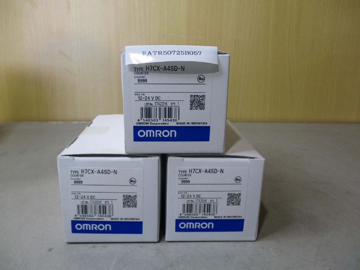 新古 OMRON H7CX-A4SD-N プリセットカウンタ/タコメータ 3個(FATR50725B057)_画像1