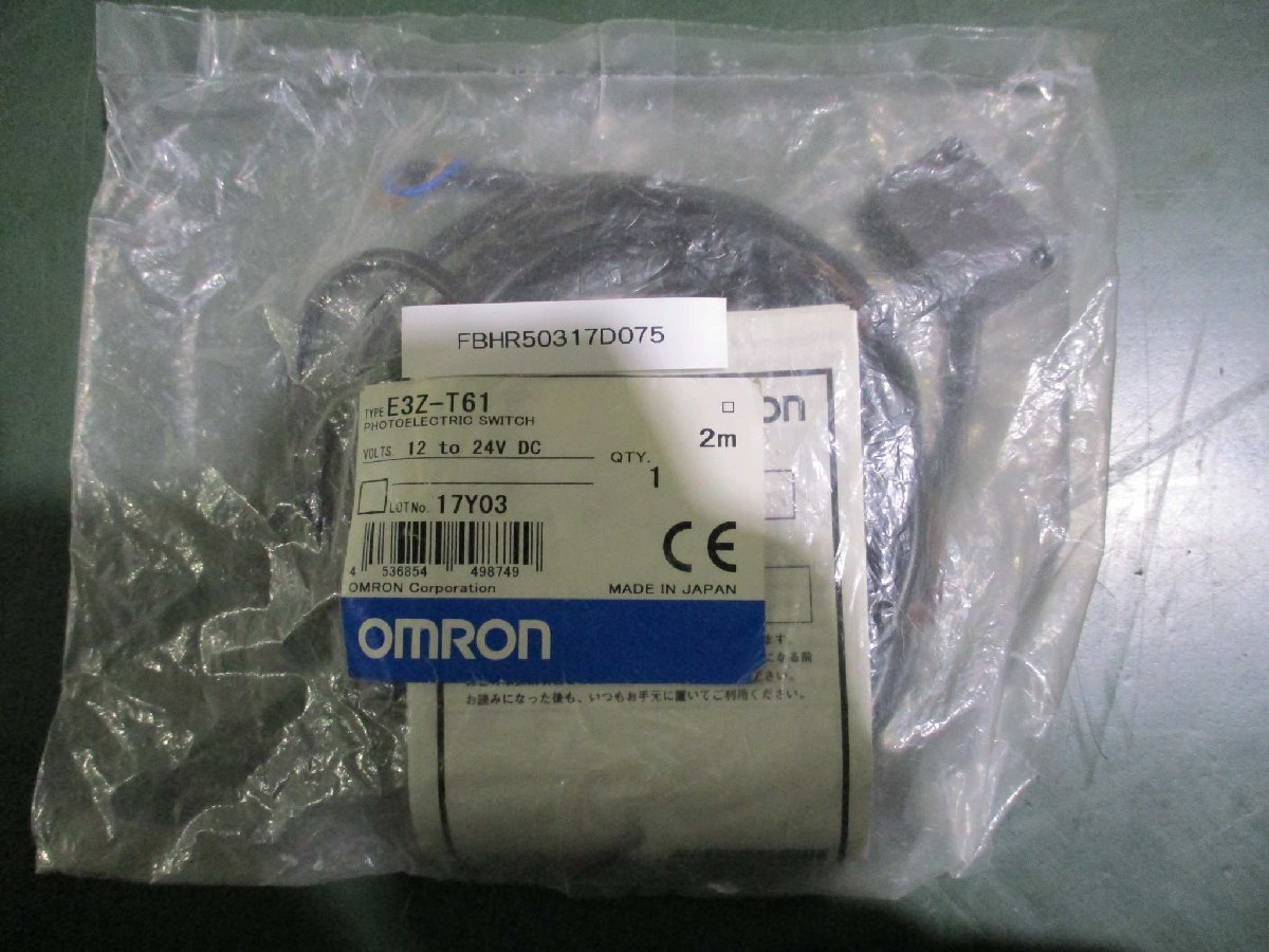 新古 OMRON PHOTOELECTRIC SWITCH E3Z-T61 アンプ内蔵形光電スイッチ(FBHR50317D075)_画像1