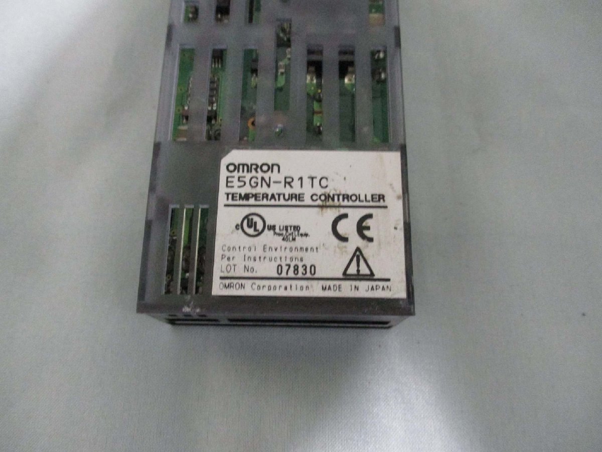 中古 OMRON 温度コントロール E5GN-R1TC(JAAR40907D010)_画像3