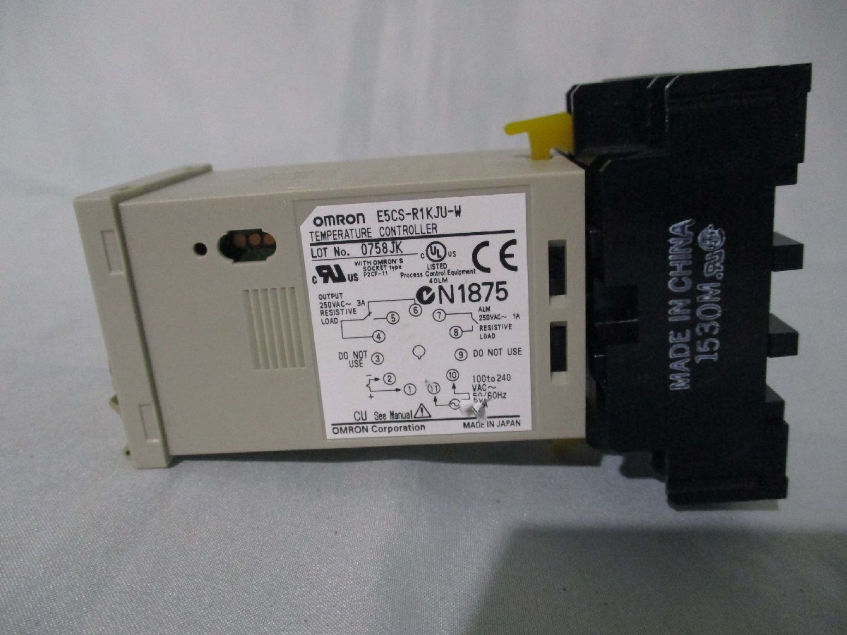 中古 オムロン(omron) サーマックS 電子温度調節器(プラグインタイプ) E5CS-R1KJU-W AC100-240(JAAR40922D120)_画像5