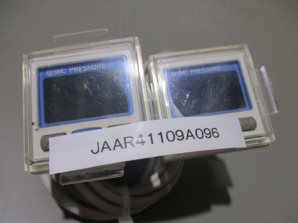 中古 SMC デジタル圧力スイッチ ZSE30AF-01-N-M 2セット(JAAR41109A096)