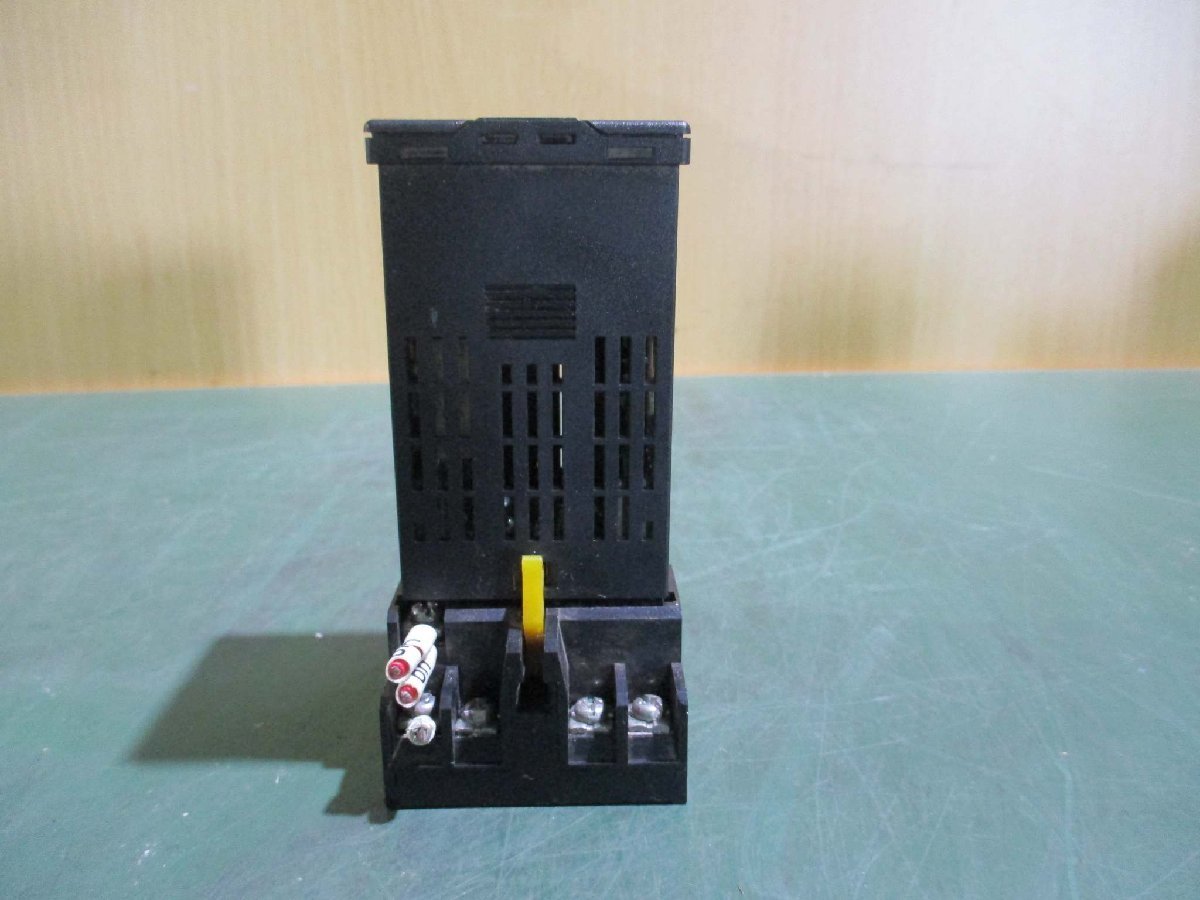 中古 OMRON TEMPERATURE CONTROLLER E5CN-RTU 温度調節器(JADR50417D320)_画像2