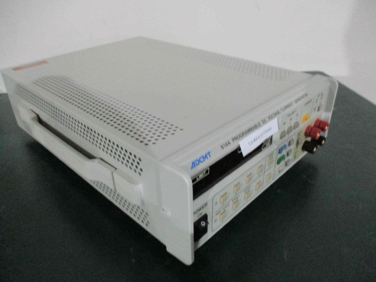 中古 ADCMT 6144 PROGRAMMABLE DC VOLTAGE/CURRENT GENERATOR プログラム直流電圧 電流発生器 27VA MAX 48-66Hz 通電OK(GAMR41217D005)_画像5