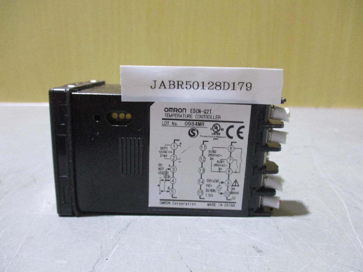 中古 OMRON TEMPERATURE CONTROLLER E5CN-Q2T 温度コントロール(JABR50128D179)_画像2