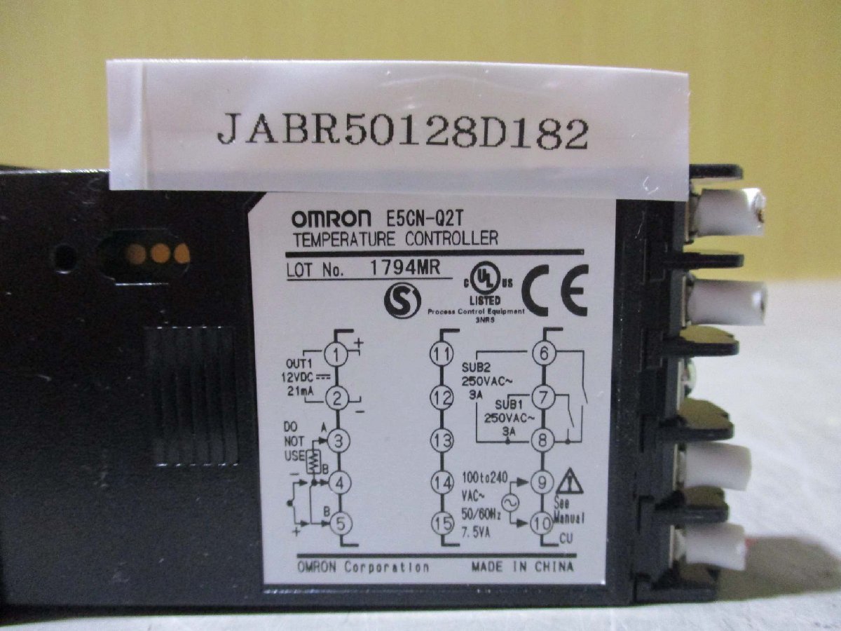 中古 OMRON TEMPERATURE CONTROLLER E5CN-Q2T 温度コントロール(JABR50128D182)_画像3