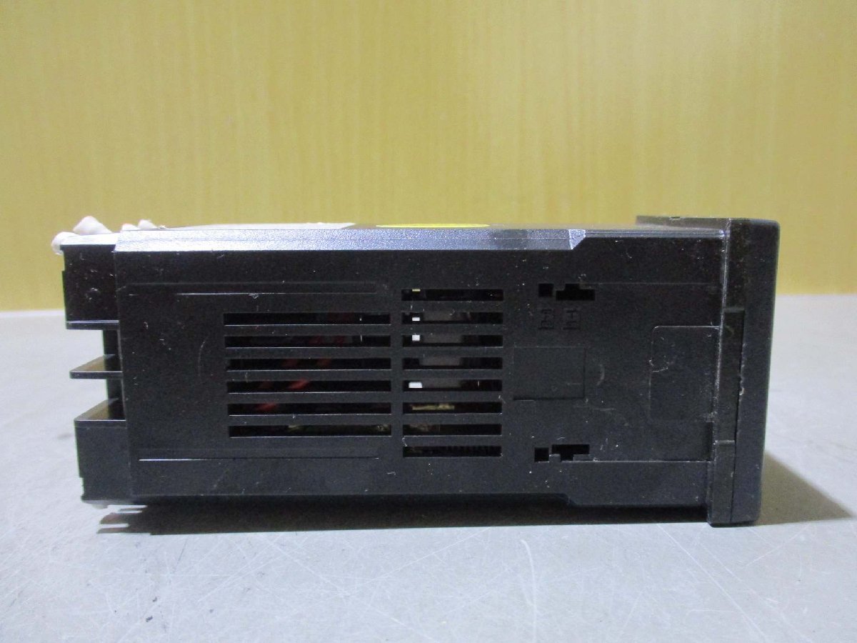 中古RKC TEMPERATURE CONTROLLER REX C100FD07-M*CN 温度調節器(JABR50117D104)_画像3