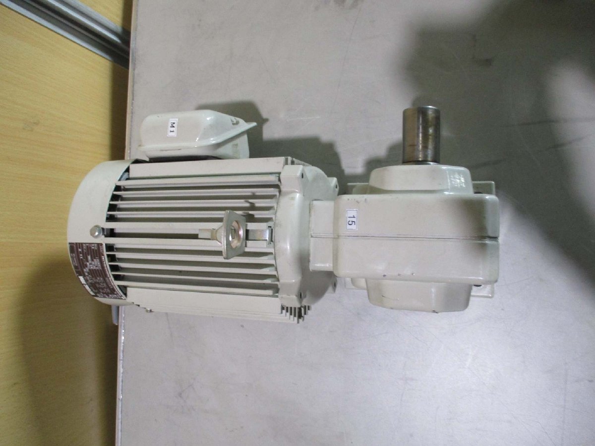 中古 SUMITOMO ハイポニック減速機 RNHM1-370L-15 モーター容量0.75kW(KAZR50501E001)_画像6