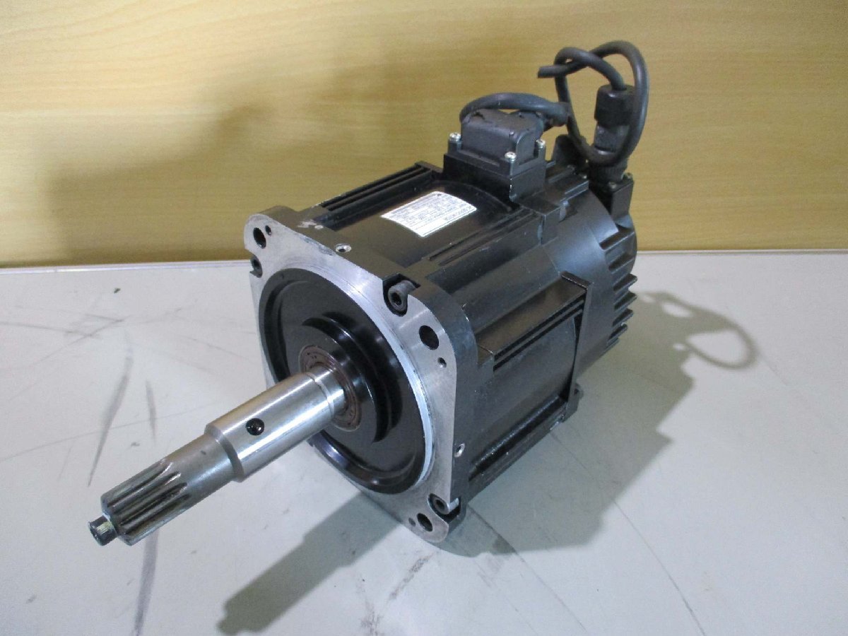 中古 YASKAWA ELECTRIC 安川 SGMRV-09ANA-YR11 AC SERVO MOTOR サーボモーター＜送料別＞(KBER50330D014)_画像1