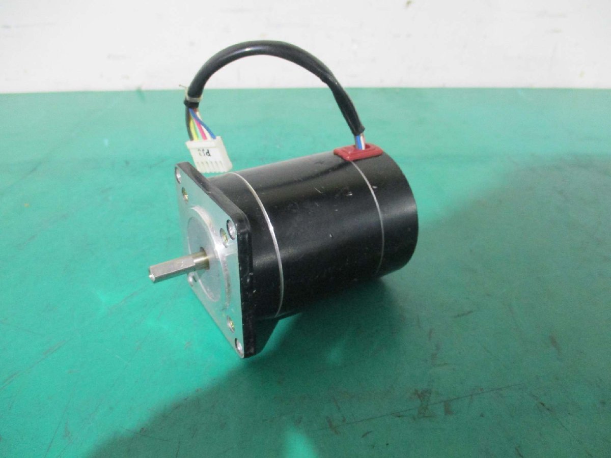 中古 ORIENTAL MOTOR STEPPING MOTOR 2-PHASE PH268-21B-C78 ステッピングモーター(KBPR50220B073)_画像2