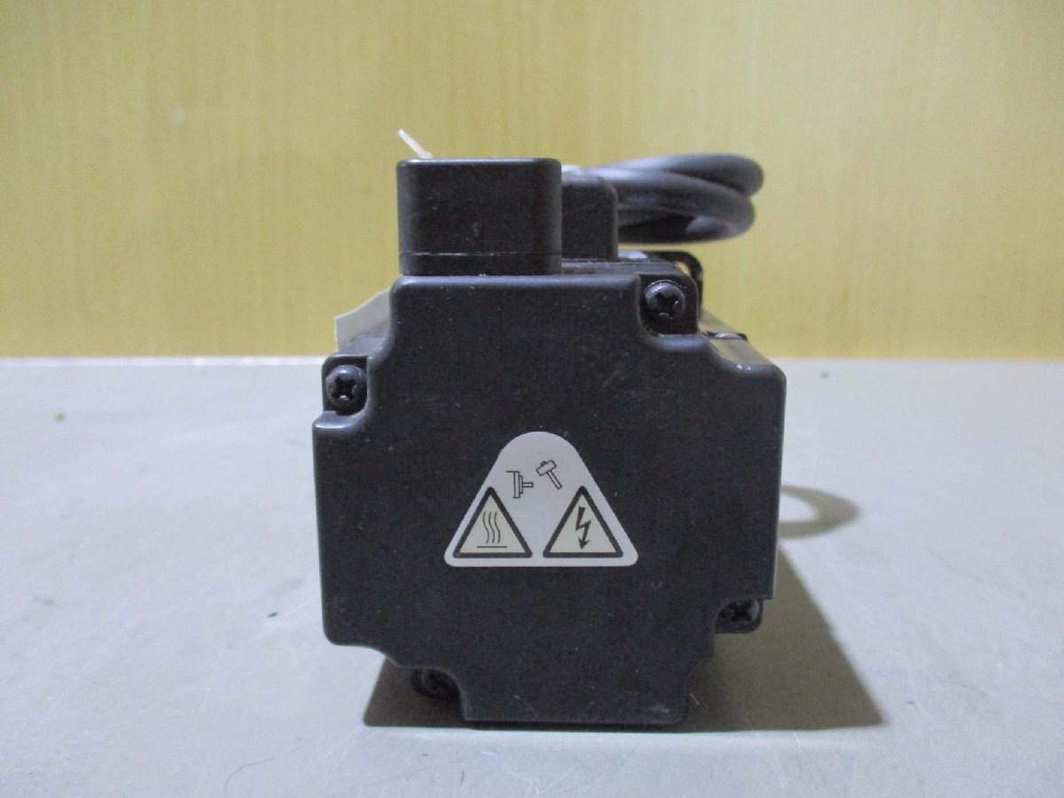 中古Yaskawa Servo Motor SGMJV-02A3A21 200W 200V 1.6A(KBPR50310D049)_画像3