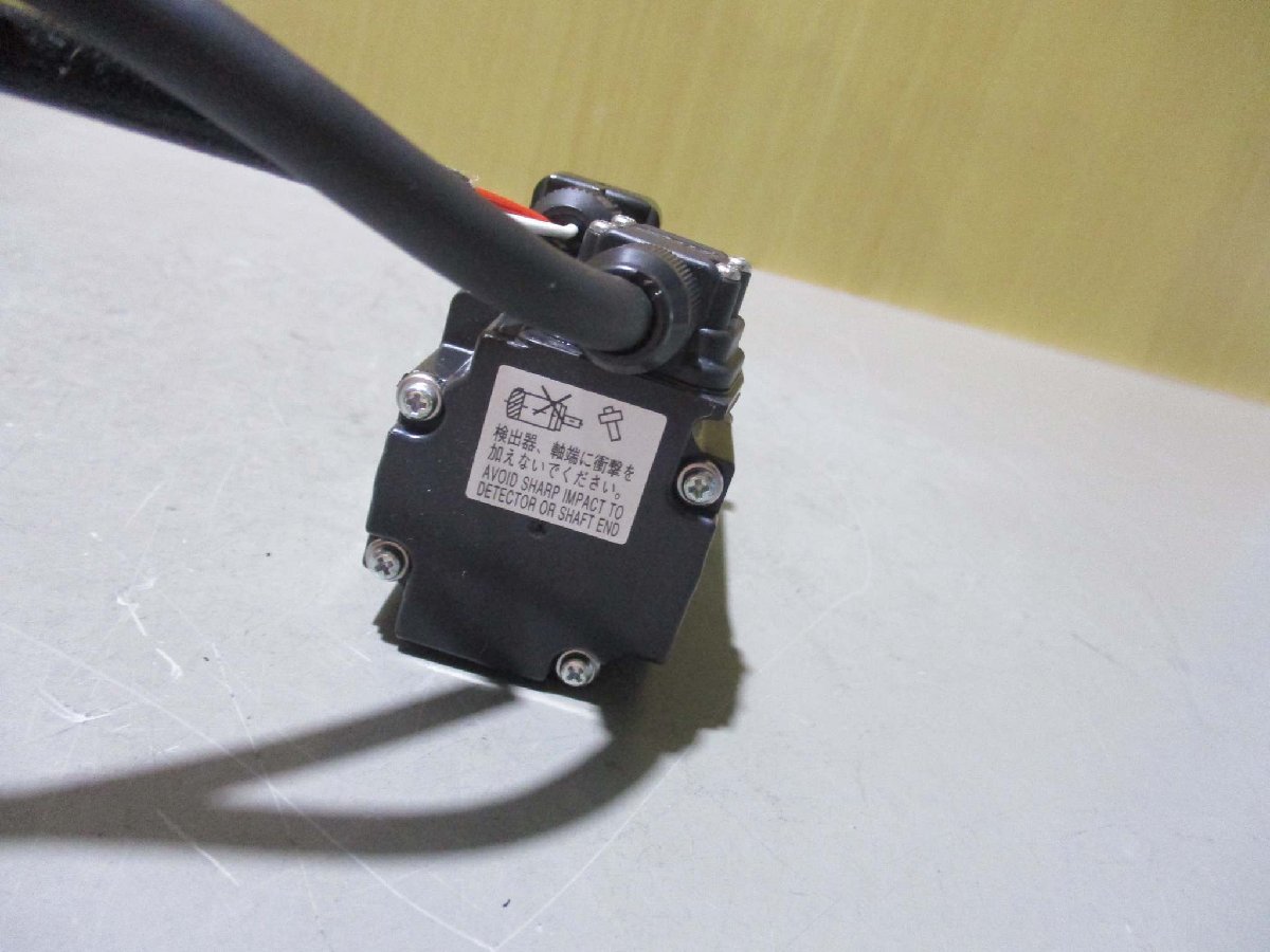 中古 MITSUBISHI AC SERVO MOTOR HF-KP13 AC サーボモーター 100W(KBUR41125C008)_画像5