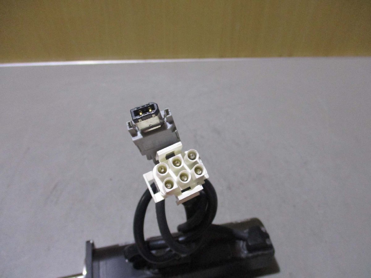 Bibian 比比昂- 中古YASKAWA / 安川電機安川サーボモーターSGMAH Bibian 比比昂- 中古YASKAWA / 安川電機安川サーボモーターSGMAH