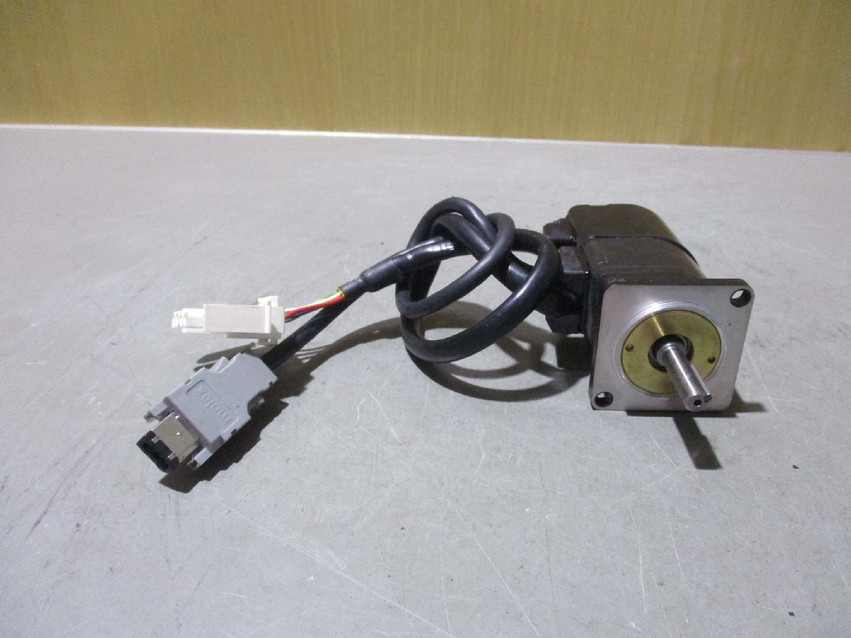中古YASKAWA / 安川電機 安川 サーボモーター SGMAH-A3ABA41 中古YASKAWA / 安川電機 安川 サーボモーター SGMAH-A3ABA41