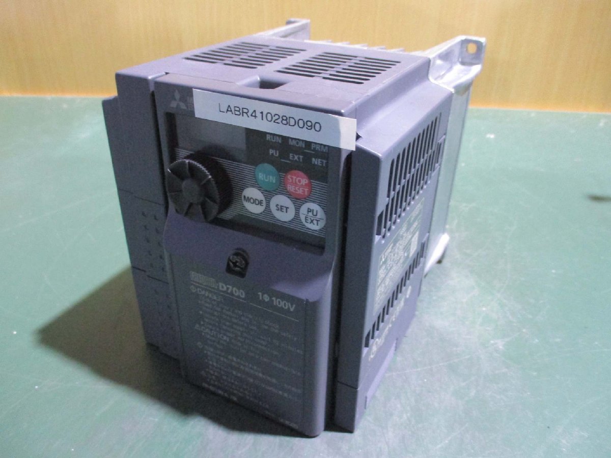 中古 MITSUBISHI FR-D710W-0.75K 100V インバーター(LABR41028D090)