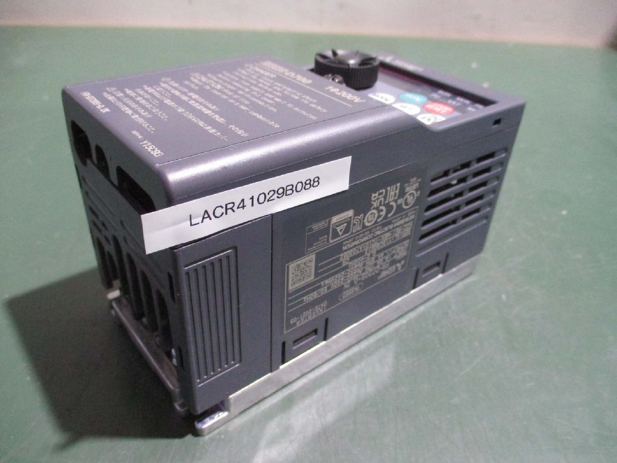 中古 MITSUBISHI FR-D720S-0.2K 200V インバーター(LACR41029B088)_画像1