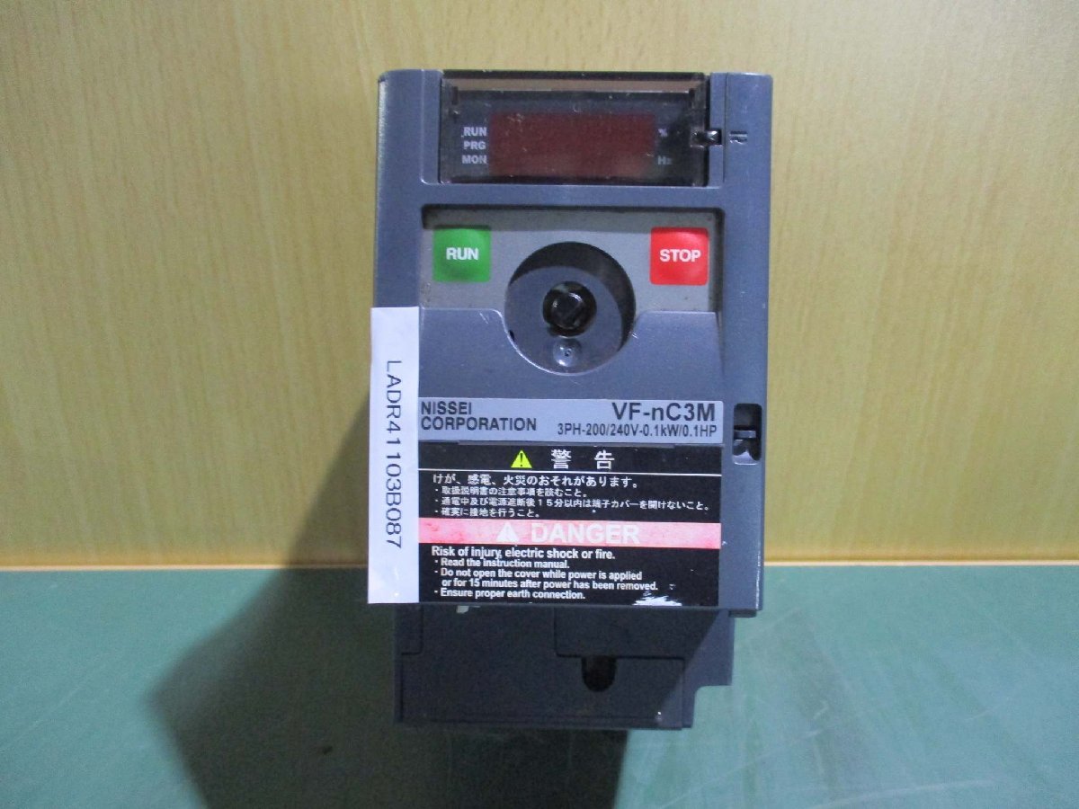 中古 TOSHIBA VFNC3M-2001PY-A30 240V インバーター(LADR41103B087)