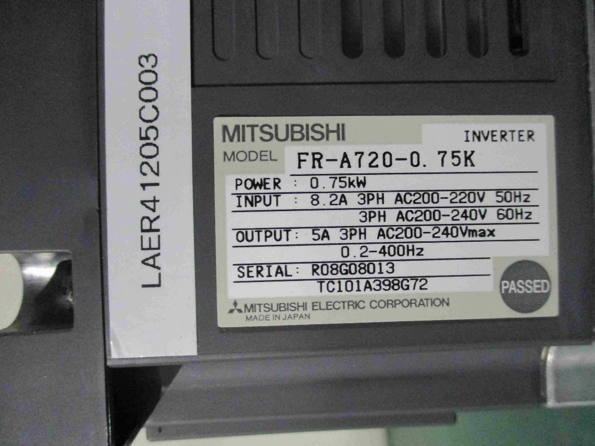中古 MITSUBISHI FR-A720-0.75K インバータ FREQROL-A700シリーズ(LAER41205C003)_画像3