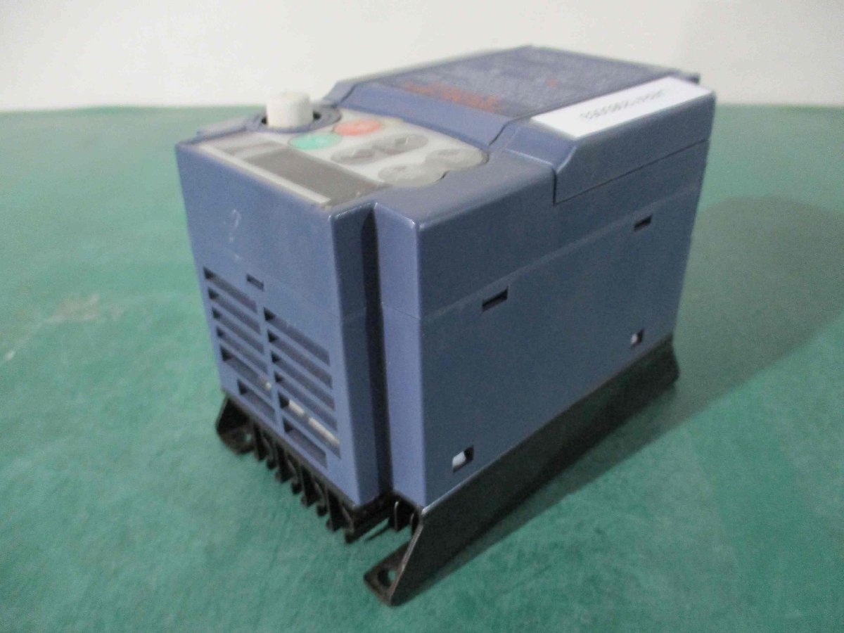 中古 Fuji Electric インバータ FRENIC MINI FRN0.4C1S-2J 三相 200V 1.1KVA(LAER41206D053)_画像6