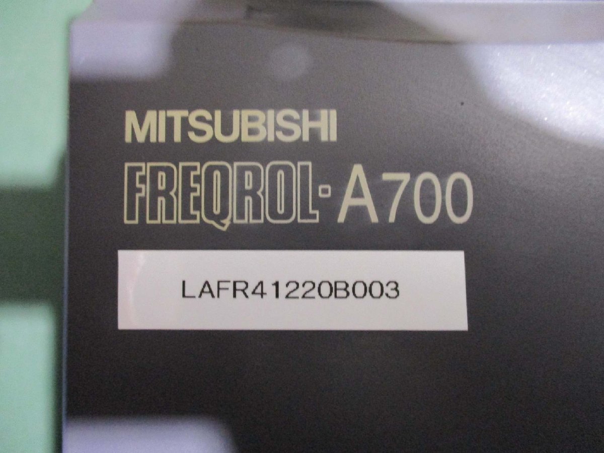 中古 MITSUBISHI FREQROL-A700 INVERTER FR-A720-2.2K インバーター 2.2kW(LAFR41220B003)_画像2