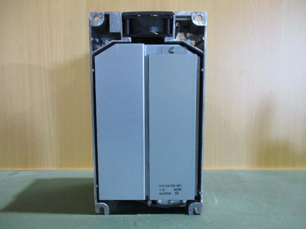 中古 MITSUBISHI FREQROL-A700 INVERTER FR-A720-2.2K インバーター 2.2kW(LAFR41220B012)_画像5