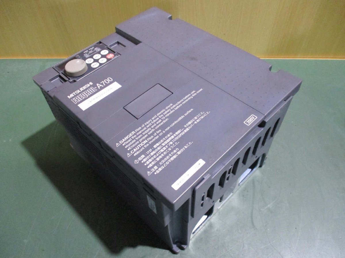 中古 MITSUBISHI FREQROL-A700 INVERTER FR-A720-7.5K インバーター 7.5kW(LAFR41220C009)_画像1