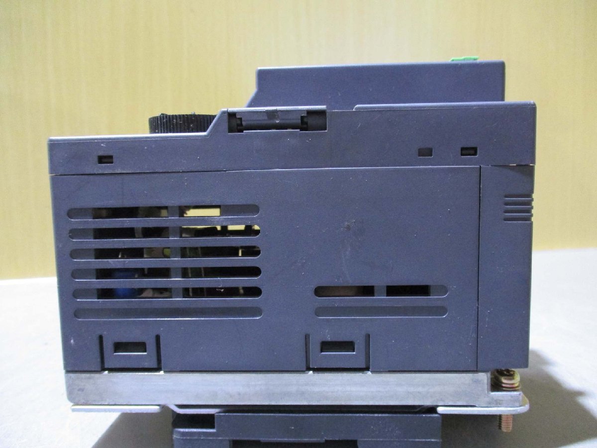 中古 MITSUBISHI INVERTER FR-E720-0.1K インバータ 200V(LAGR41223C222)_画像6