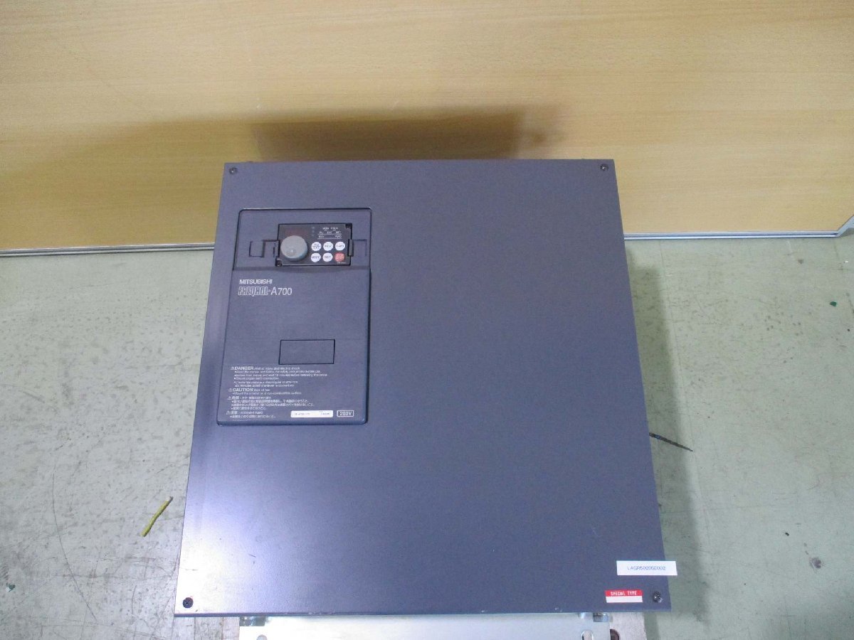 中古 MITSUBISHI INVERTER FR-A720-37K-85 インバータ 三相 200-220V 37KW(LAGR50206E002)