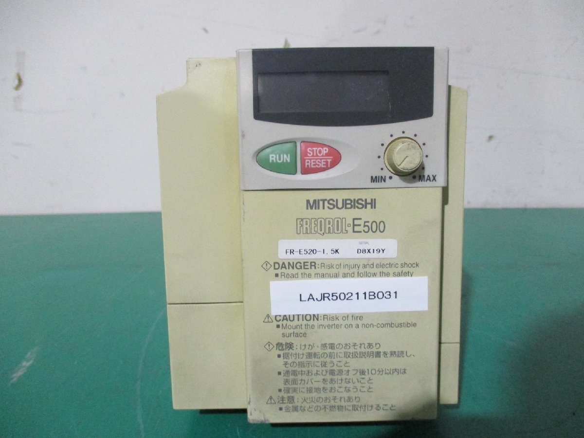 中古 MITSUBISHI INVERTER FR-E520-1.5K インバーター 1.5KW(LAJR50211B031)_画像3