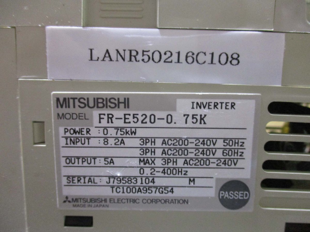 中古 MITSUBISHI INVERTER FR-E520-0.75K インバータ 200-240V 0.75kW(LANR50216C108)_画像3