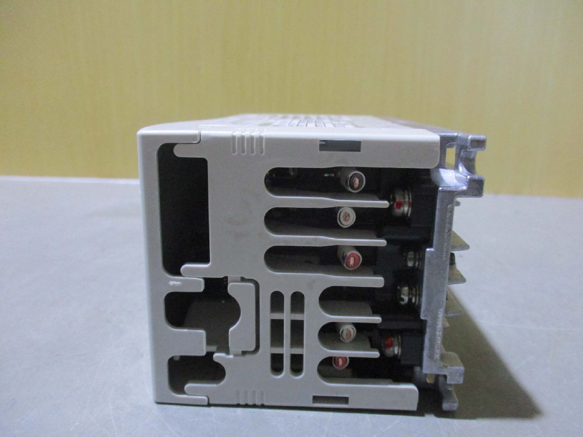 中古 MITSUBISHI INVERTER FR-S520E-0.1K インバータ 200-240V 0.1kW＜送料別＞(LANR50216C130)_画像4