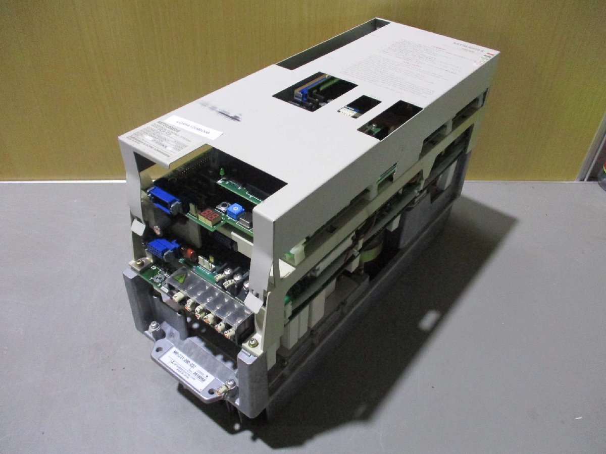 中古 MITSUBISHI NUMERICAL CONTROL SYSTEM FCA-C3(LCAR41229B015) 中古 MITSUBISHI FCA-C3 NUMERICAL CONTROL SYSTEM(HADR41109B005)