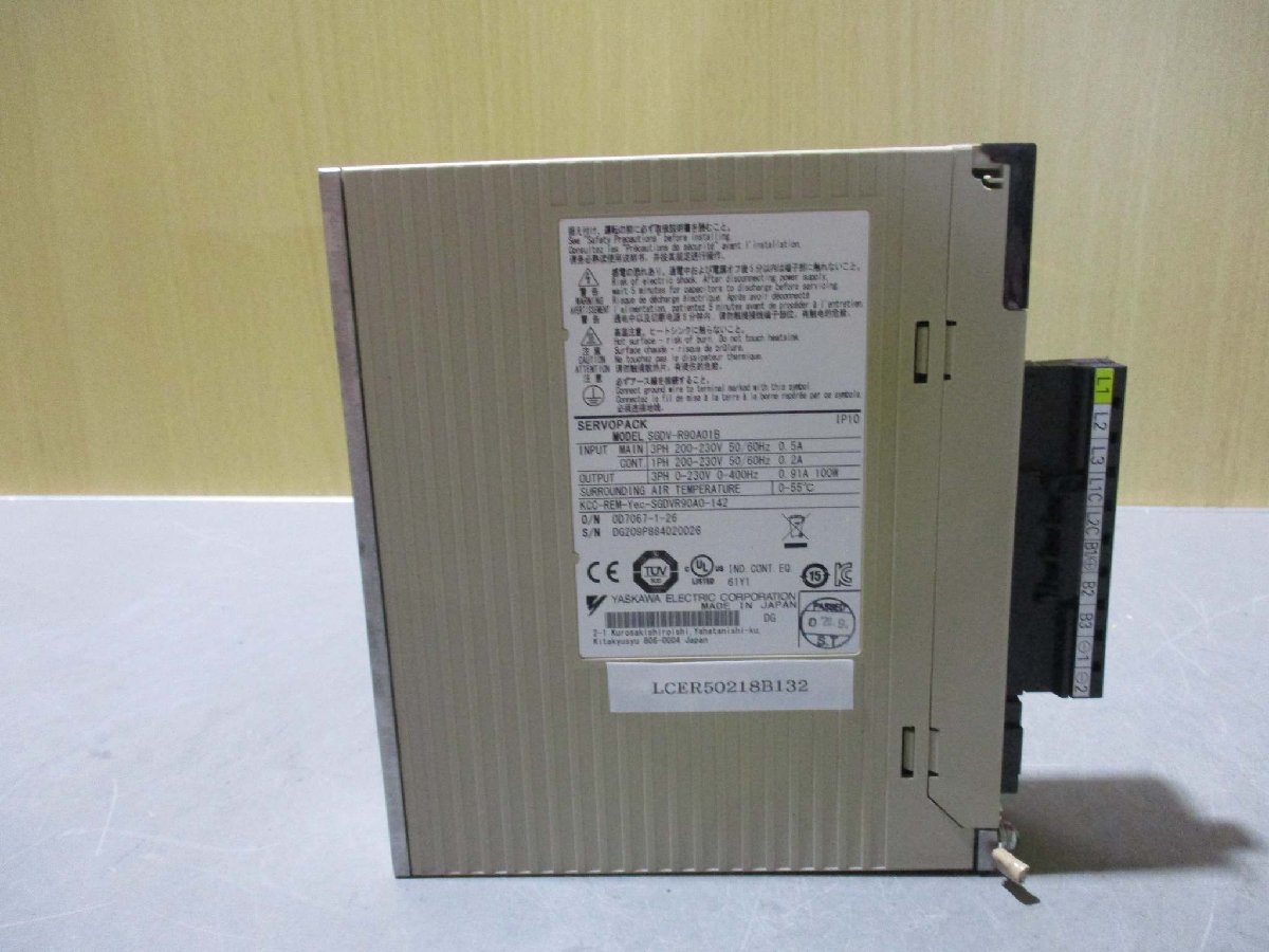 中古 YASKAWA SERVOPACK SGDV-R90A01B サーボパック 200V 100W(LCER50218B132)_画像2