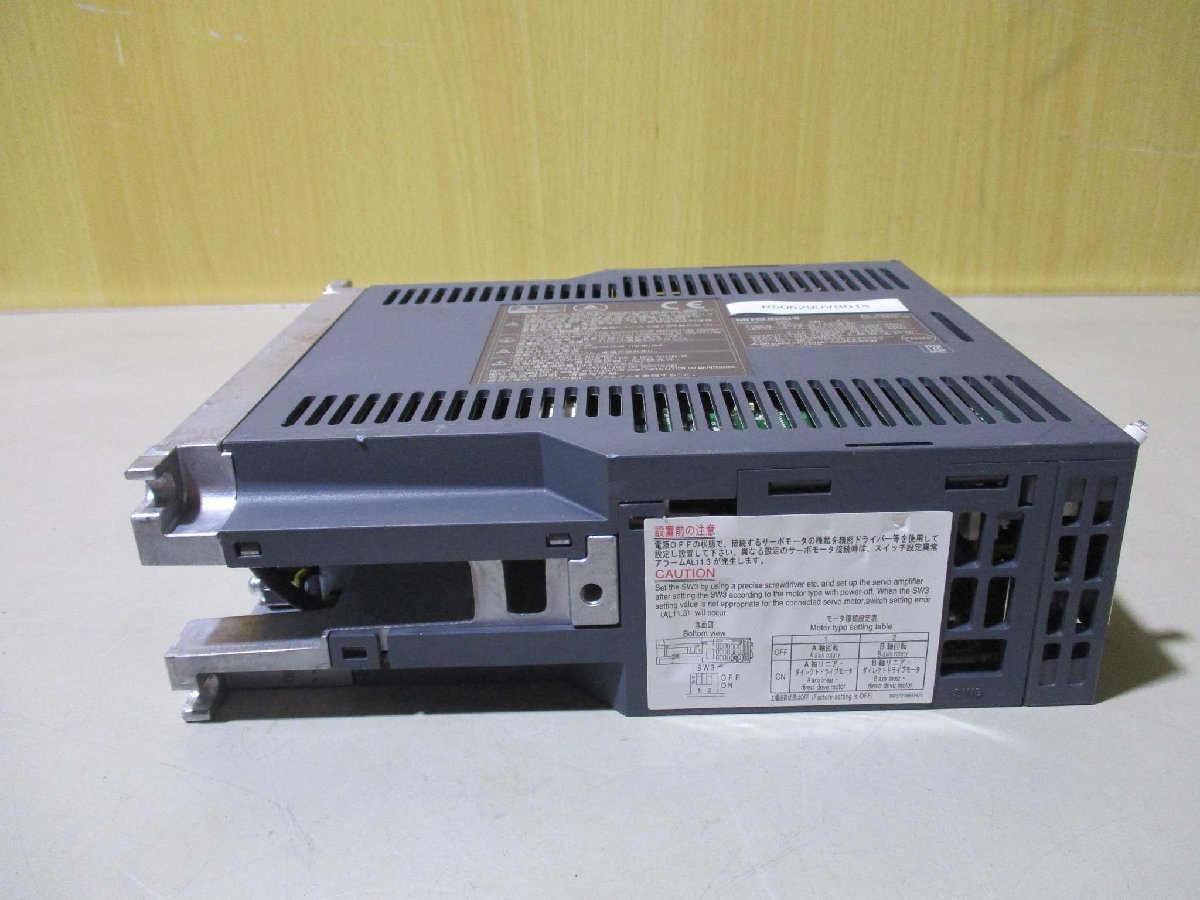 中古 MITSUBISHI AC SERVO MR-J3W-44B 400W ACサーボアンプ(R50529DVB014)_画像4