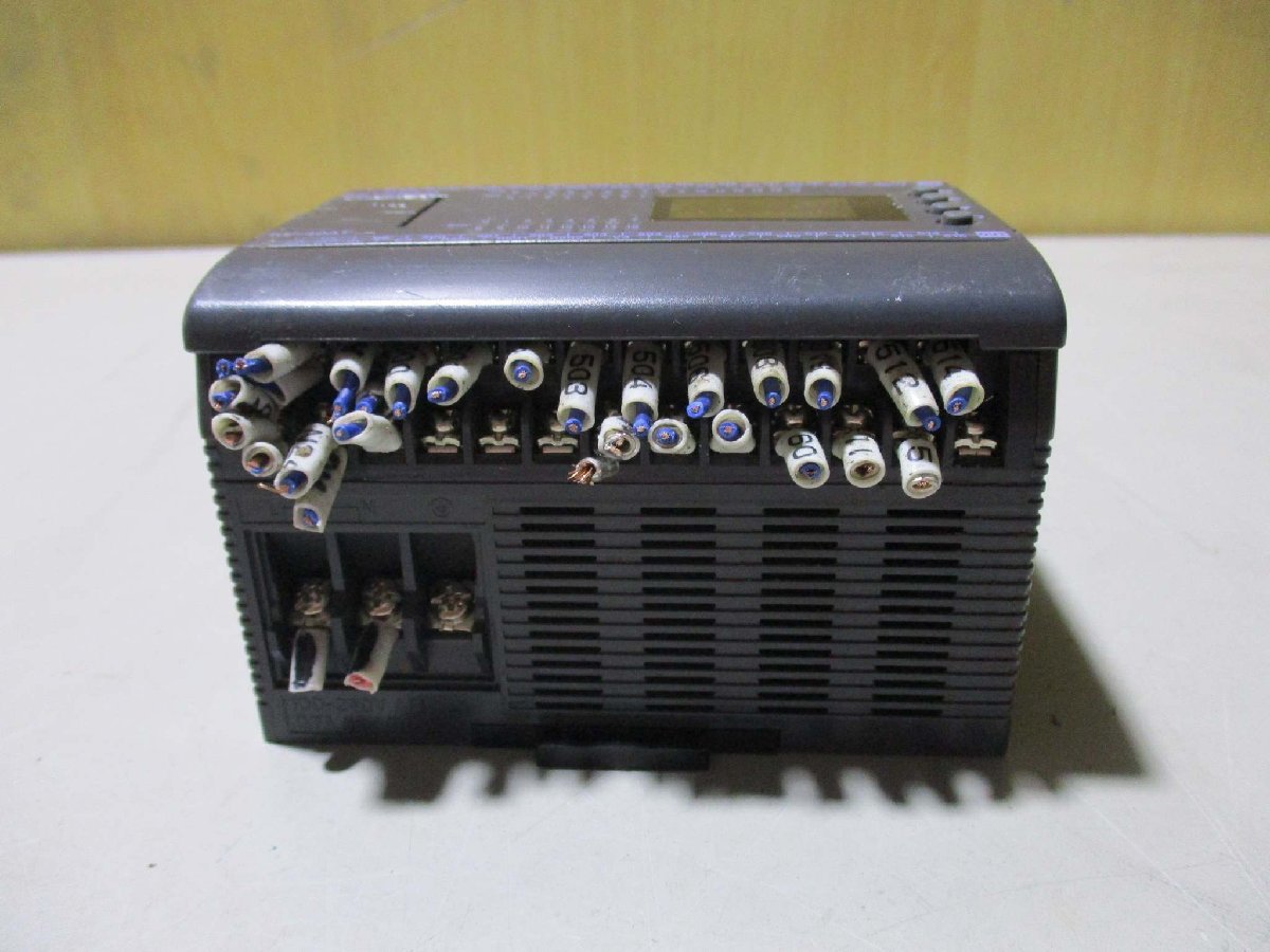 中古KEYENCE PLC KV-40AT 表示機能内蔵超小型PLC(R50602AACC027)_画像3