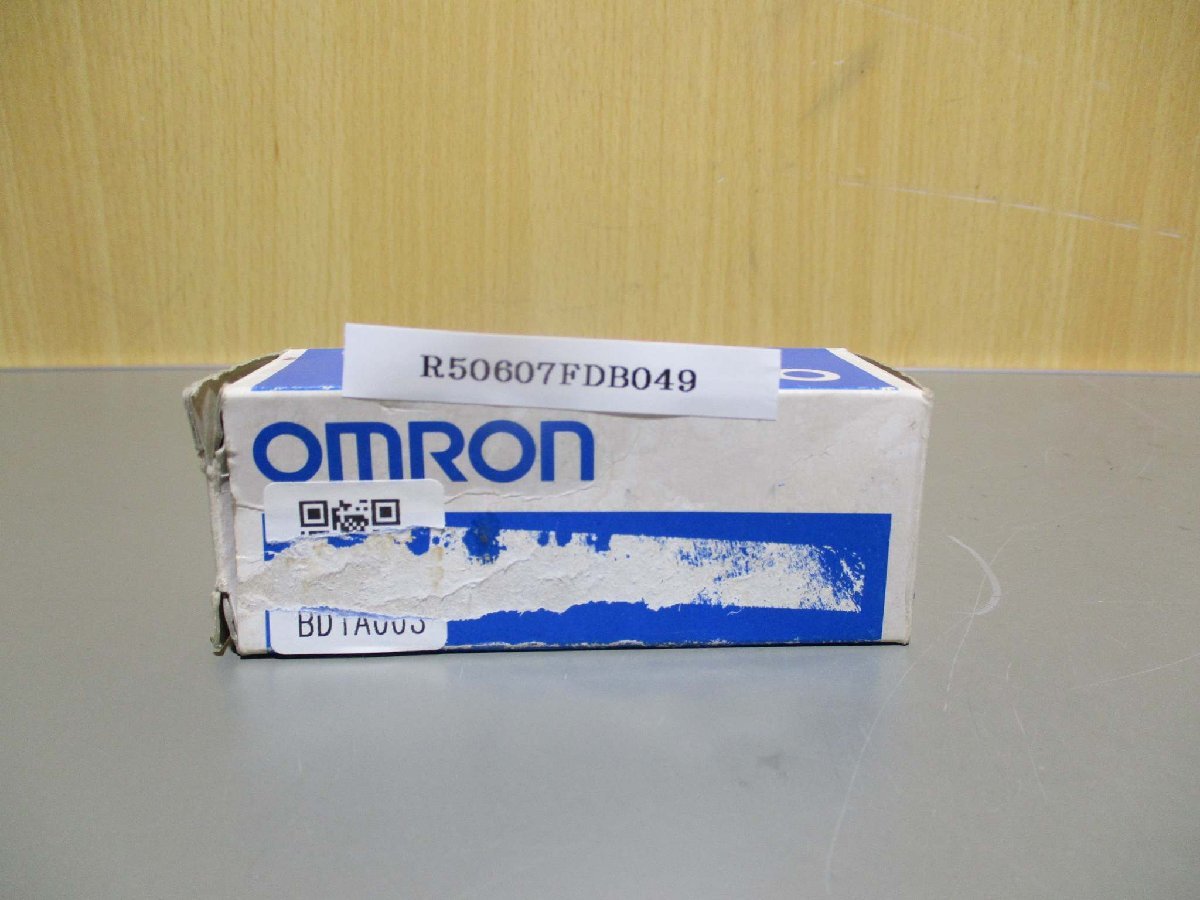 新古 OMRON E52-THE5A 100-200℃ 1M 温度センサ(R50607FDB049)_画像1