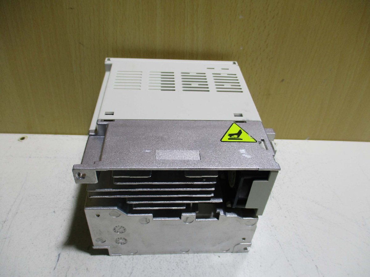 中古 TOSHIBA VFS11-2022PM-AN(2) 2.2kW-4,2kVA-3HP 中古 TOSHIBA VFS11-2022PM-AN(2) 2.2kW-4,2kVA-3HP