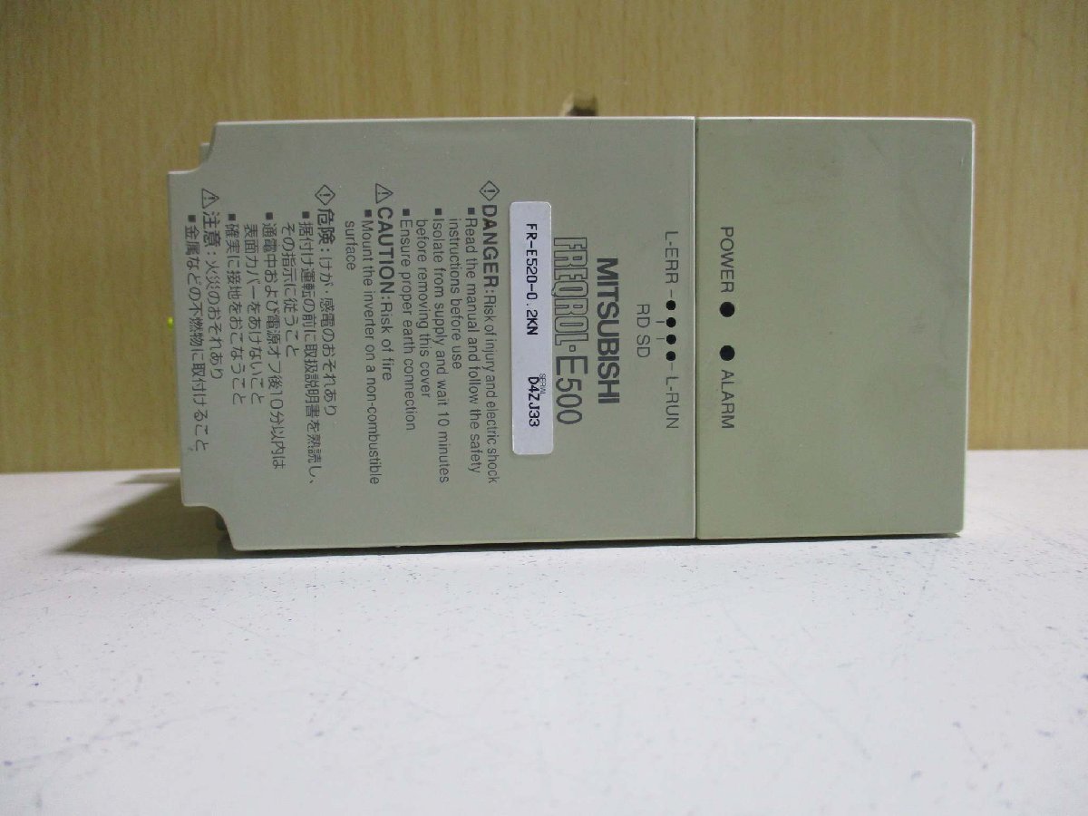 中古 MITSUBISHI インバーター FR-E520-0.2KN 0.2kW(R50610DED005)_画像1
