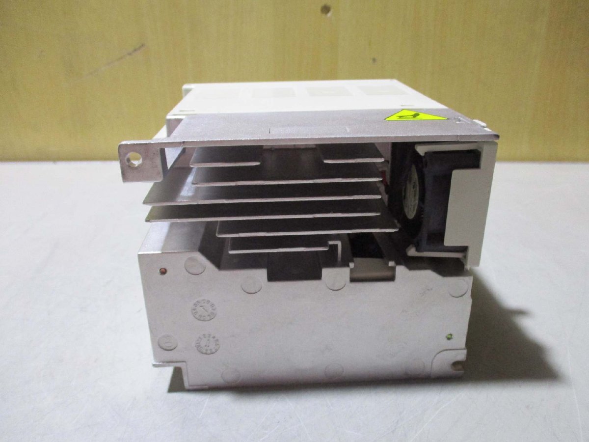 中古TOSHIBA VFS11-2022PM-AN(2) 2.2kW-4,2kVA-3HP インバーター(R50615DHC006)_画像7