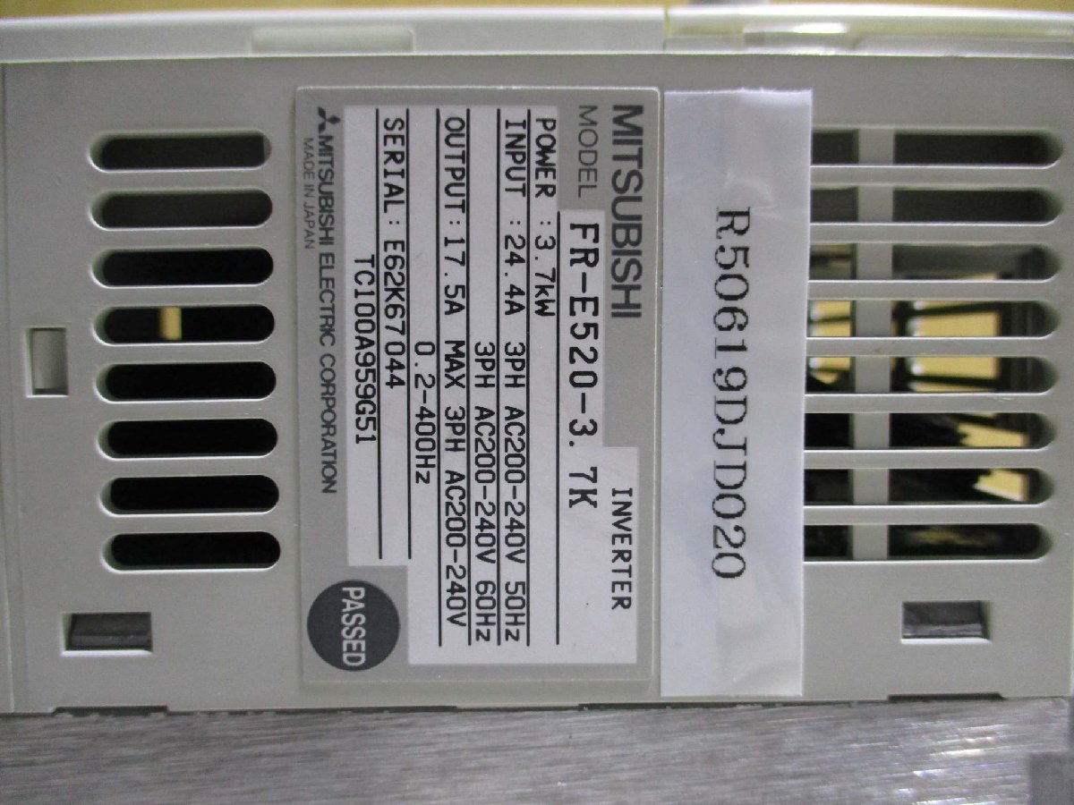 中古 Mitsubishi INVERTER FR-E520-3.7K インバータ 3.7kW(R50619DJD020)_画像2