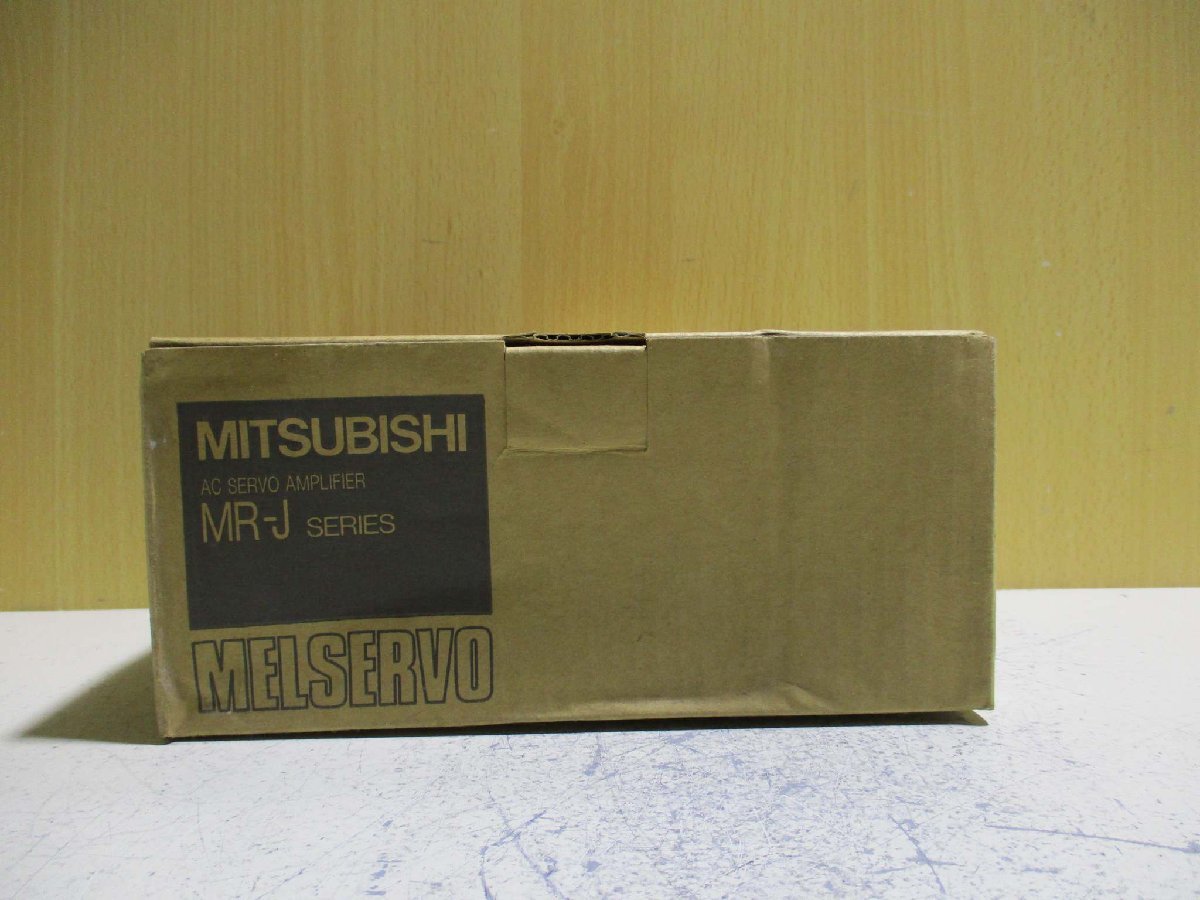 新古 MITSUBISHI AC SERVO AMPLIFIER MR-J2-40B-S42(R50620FFC033)_画像2