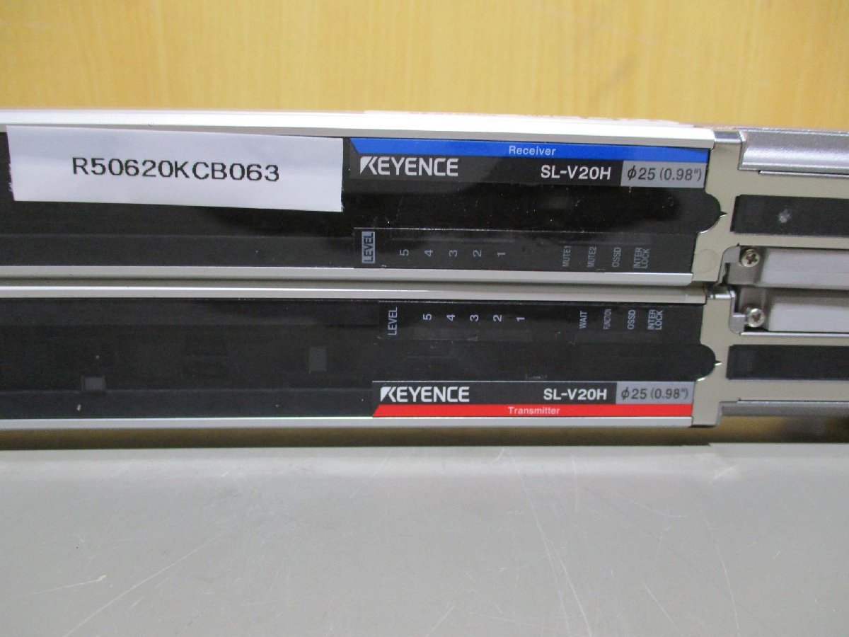 中古 KEYENCE Safety Light Curtain SL-V20H-T/SL-V20H-R セーフティライトカーテン セット(R50620KCB063)_画像2