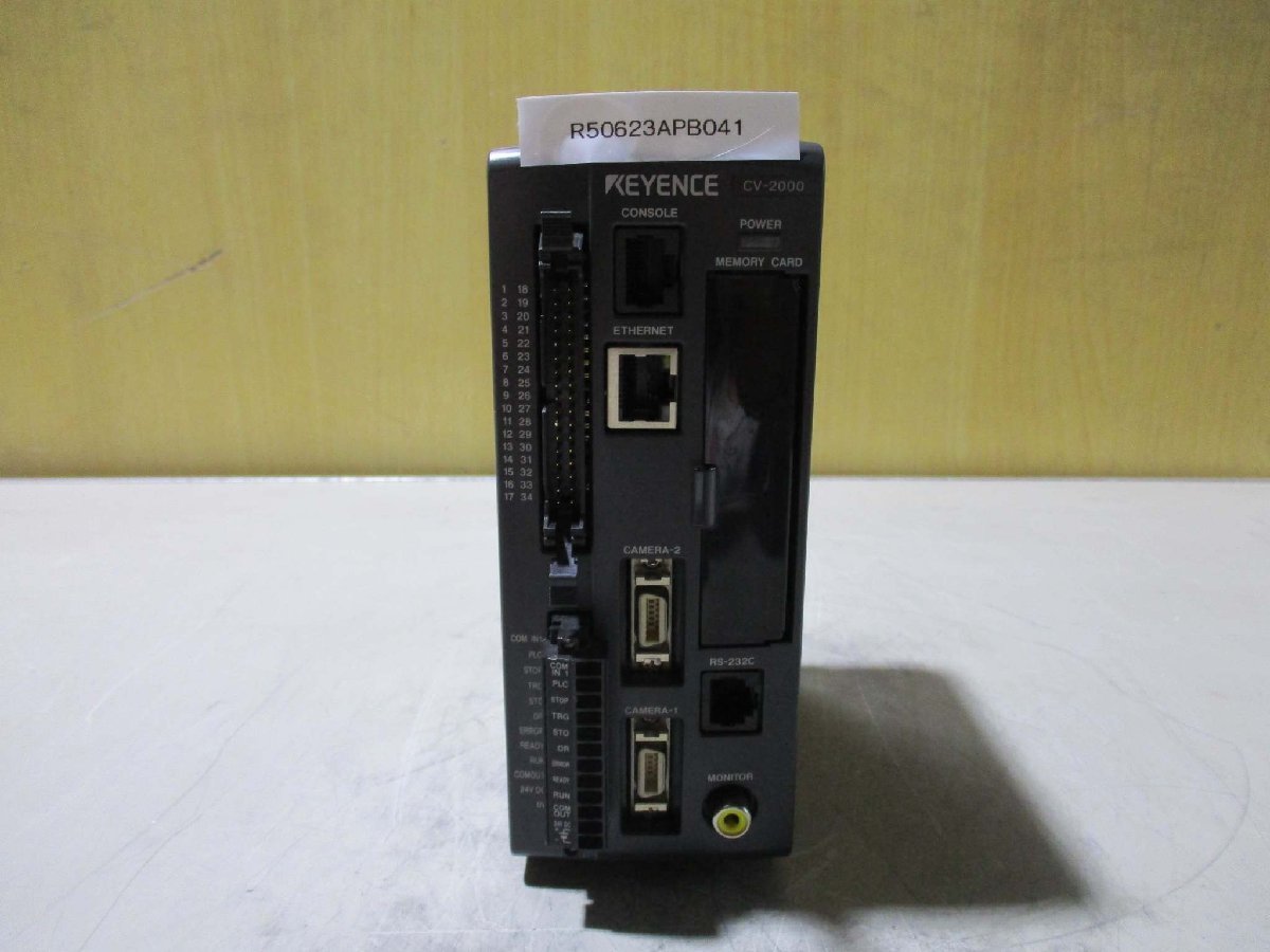 中古 KEYENCE CV-2000 デジタル画像センサアンプ(R50623APB041)_画像1